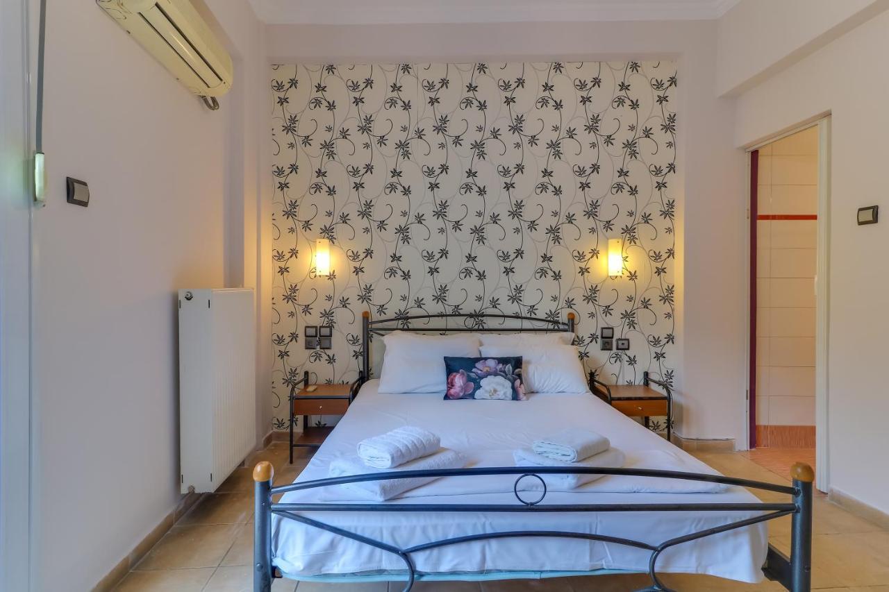 Hoteleros Dionysos Athens Exterior photo