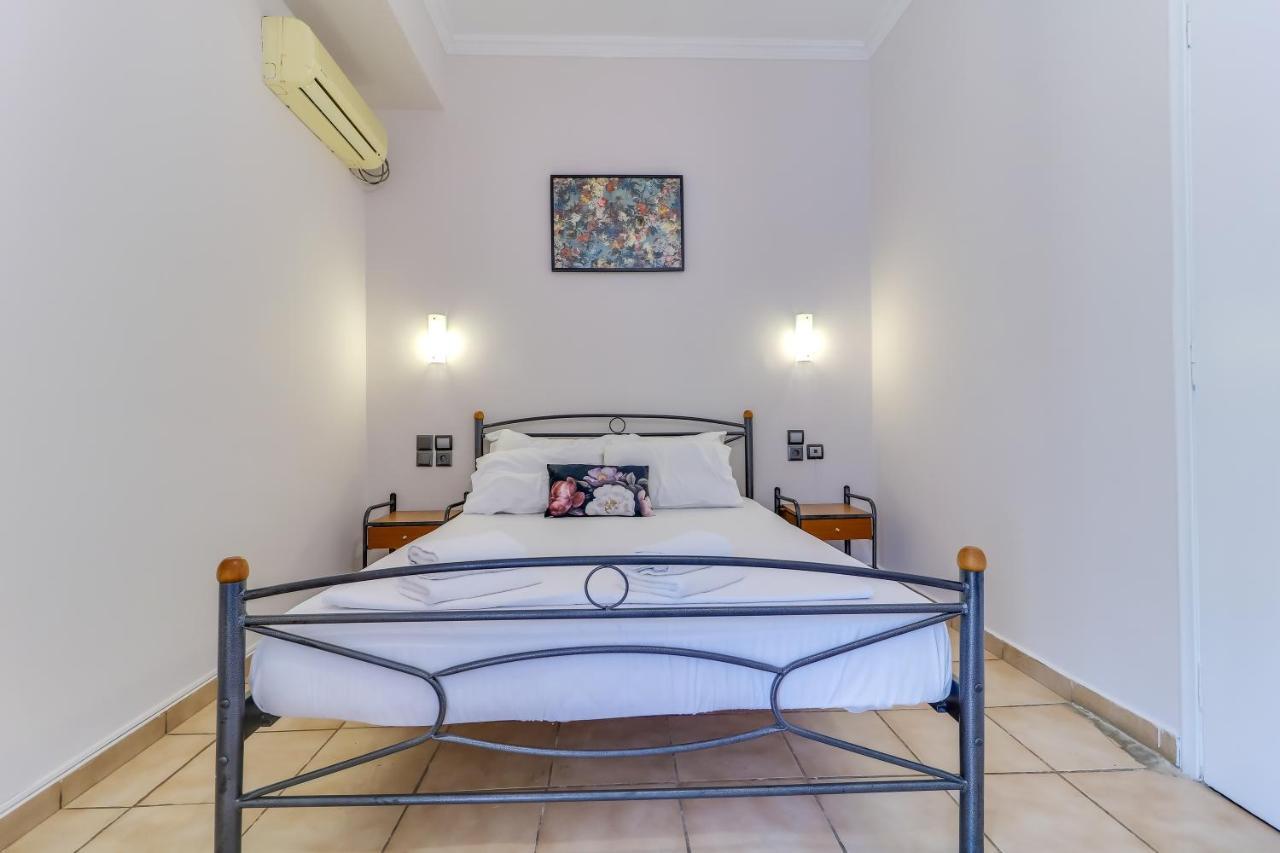 Hoteleros Dionysos Athens Exterior photo