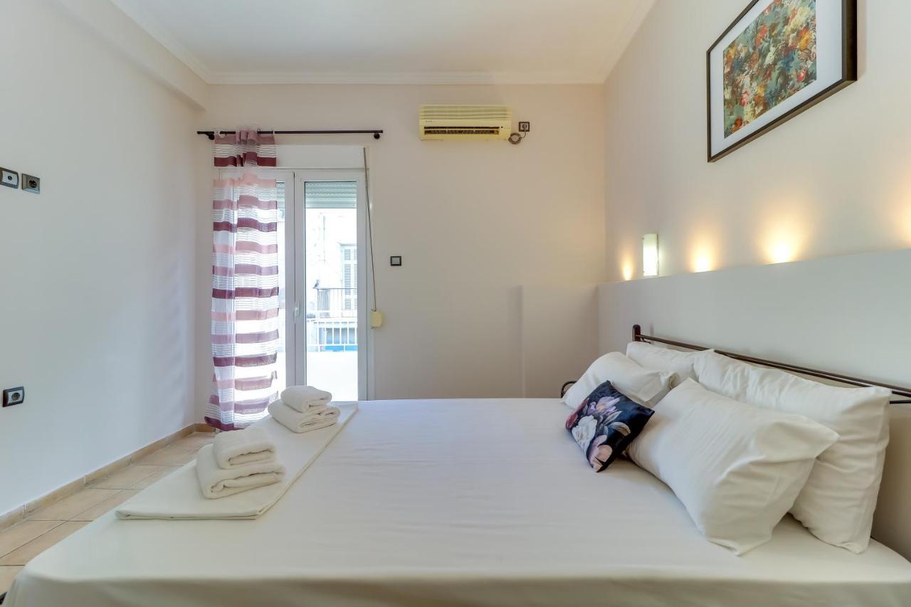 Hoteleros Dionysos Athens Exterior photo